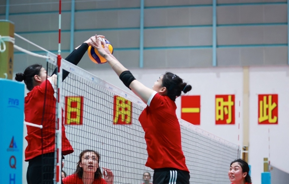 的合影视频, 的第一年, MVaUA