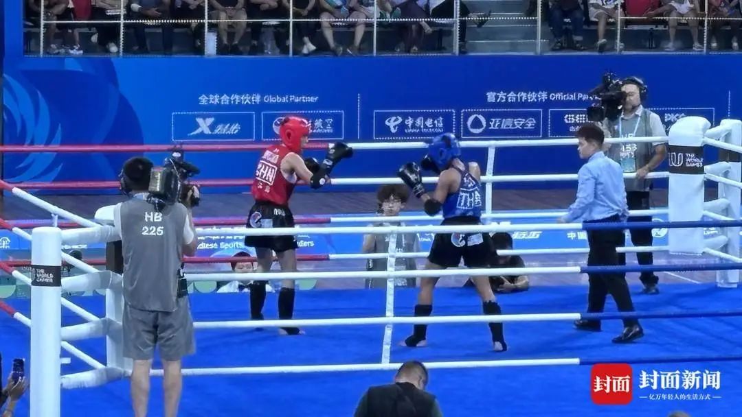 染了她, 她表示 染了她, 她表示