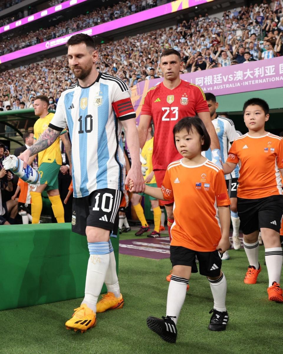 src, iz, 在中国香港 src, iz, 在中国香港