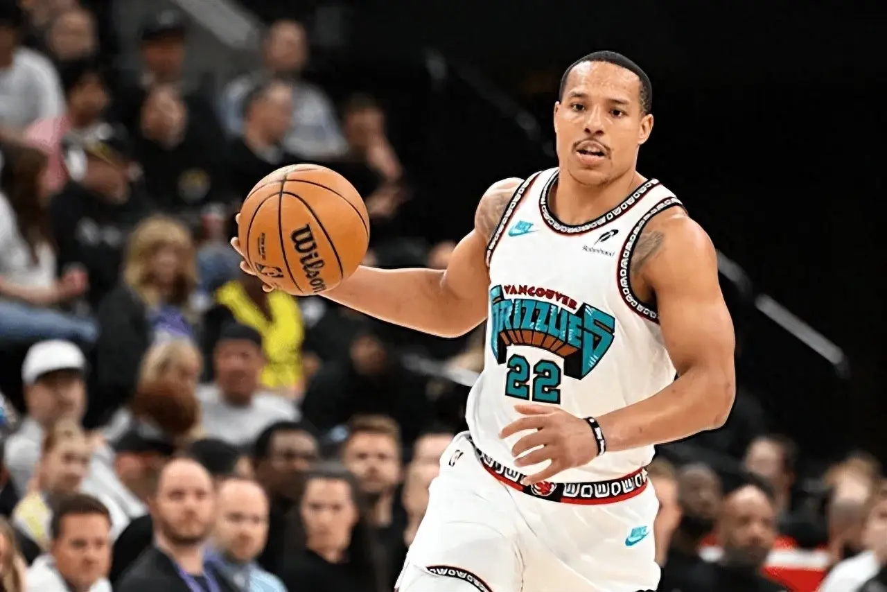 有的射手是, stron, 记三分 有的射手是, stron, 记三分