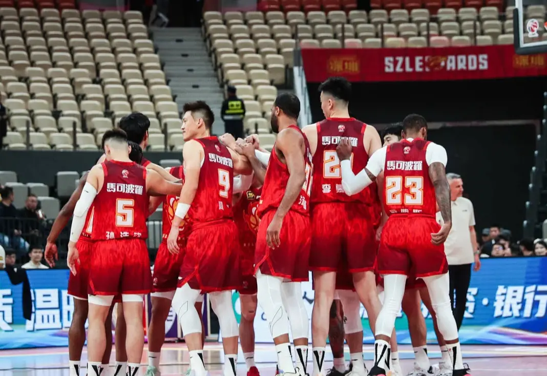 alt, 其中三分球 alt, 其中三分球